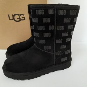 UGG Classic Short Print Boots 6